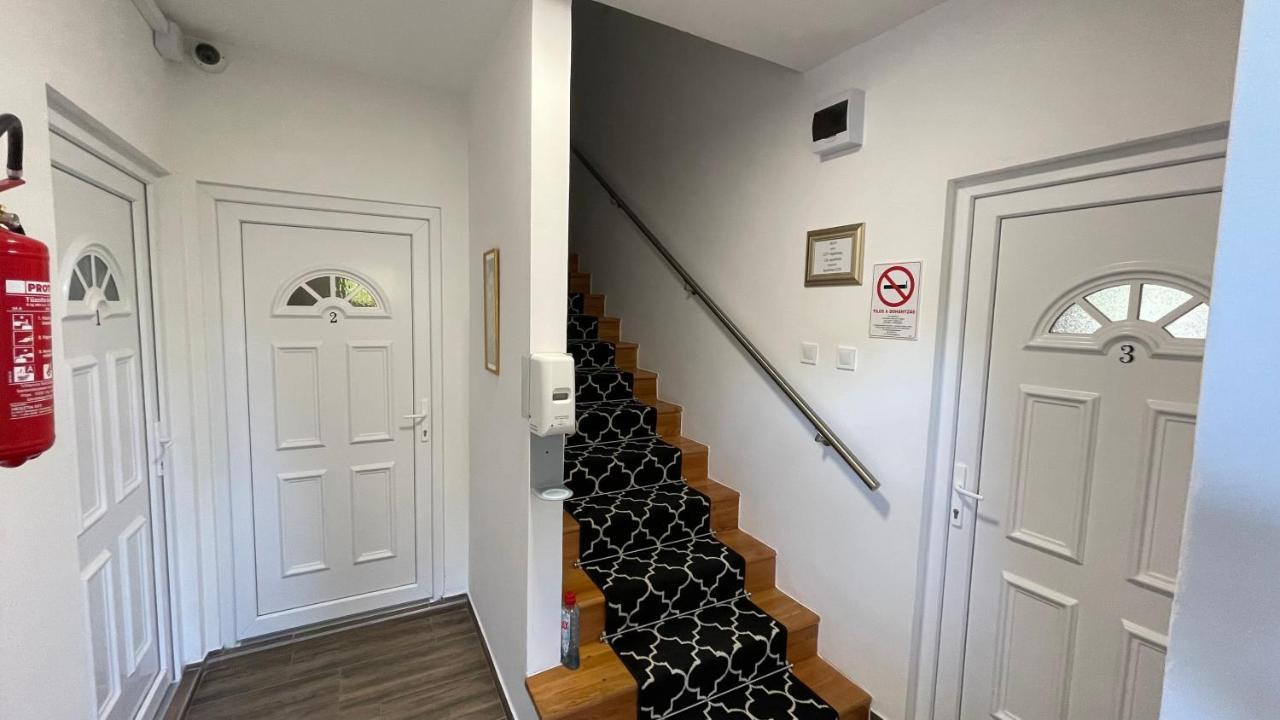 City Apartman Балатонфельвар Екстер'єр фото